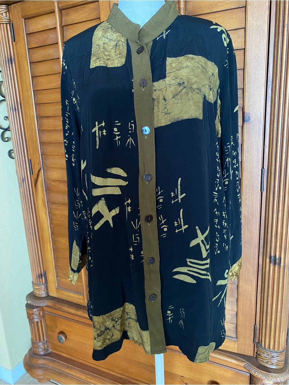 Tunic Buttoned front tunic Small